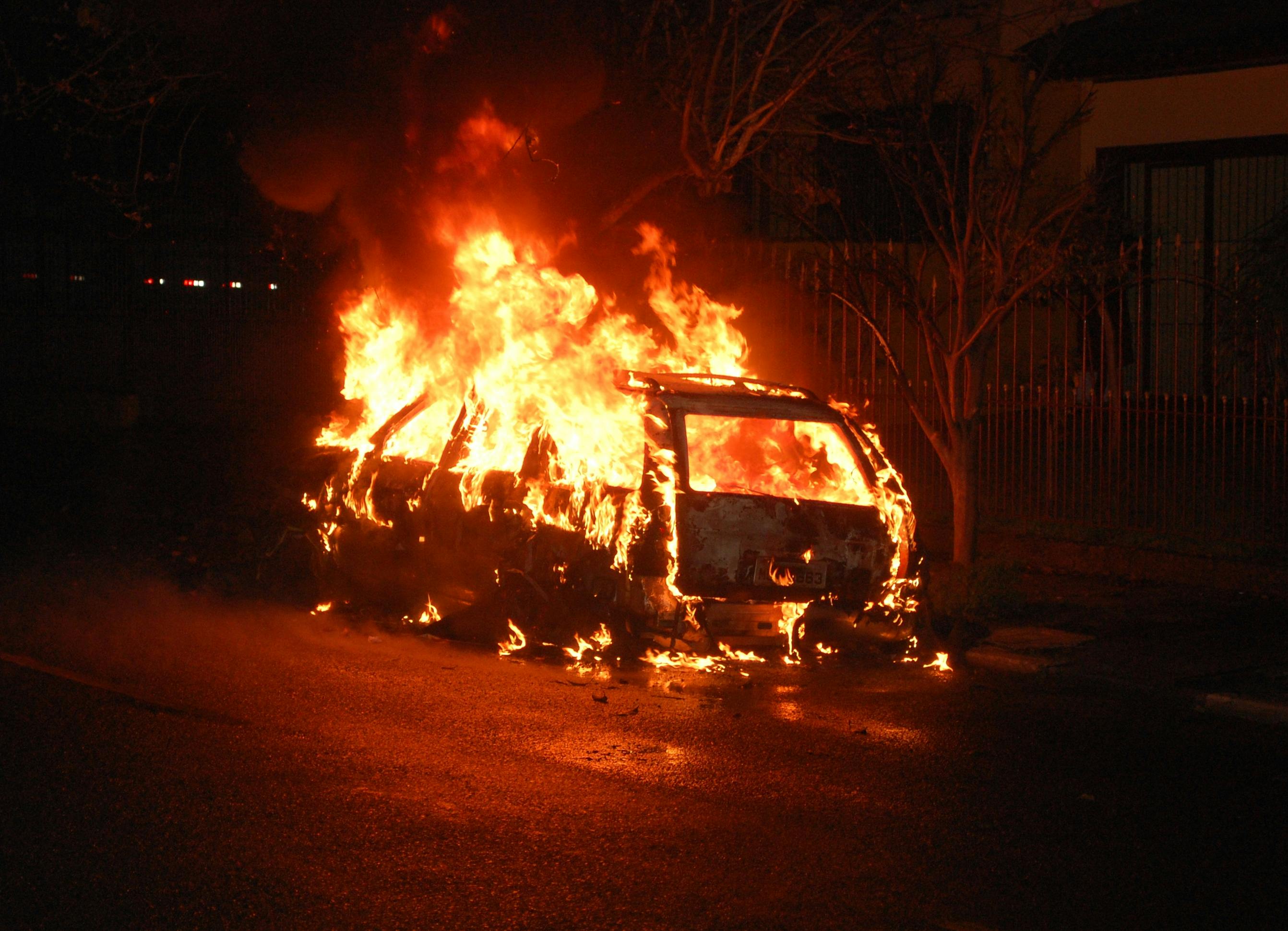car accident resulting in combustion of vehicle in Mississippi