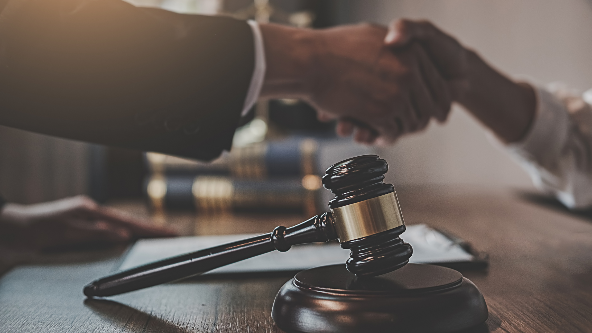 How 18-Wheeler Accident Attorneys in Jackson, Mississippi Handle Serious Crash Claims